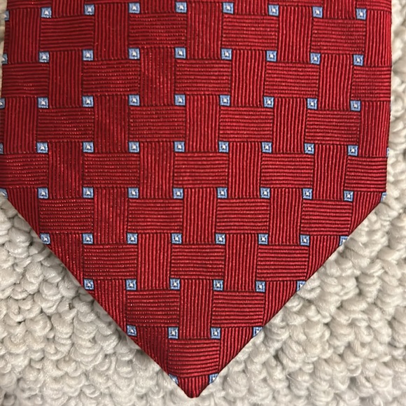 Brooks Brothers Silk 3" NWOT Thatch Weave Pattern w/ Light Blue/white detail Tie - Picture 2 of 5